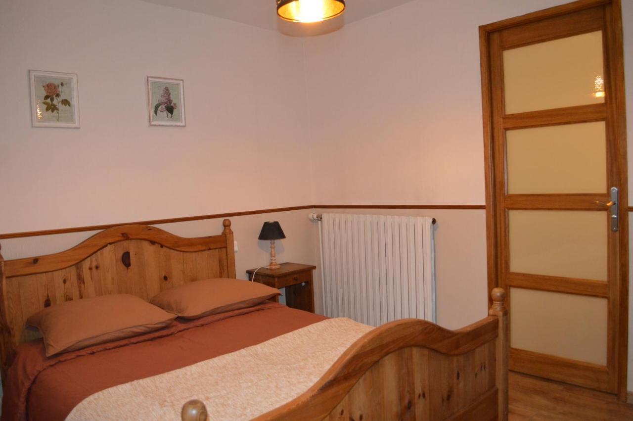 Maison Maliga J&G House Saint-Pierre-de-Curtille Esterno foto